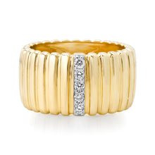 Fluted Gold Band with Diamond Row