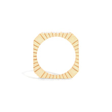 Spark Side Stone Etched Ring