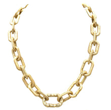 The Elizabeth Chain Link Necklace
