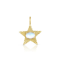 Medium Fluted Star with Cabochon Moonstone