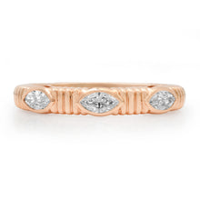 Diamond Shapes Fluted Band Ring