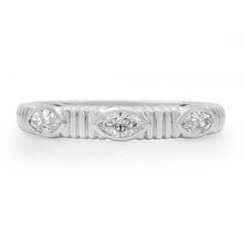 Diamond Shapes Fluted Band Ring