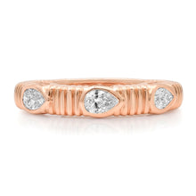 Diamond Shapes Fluted Band Ring