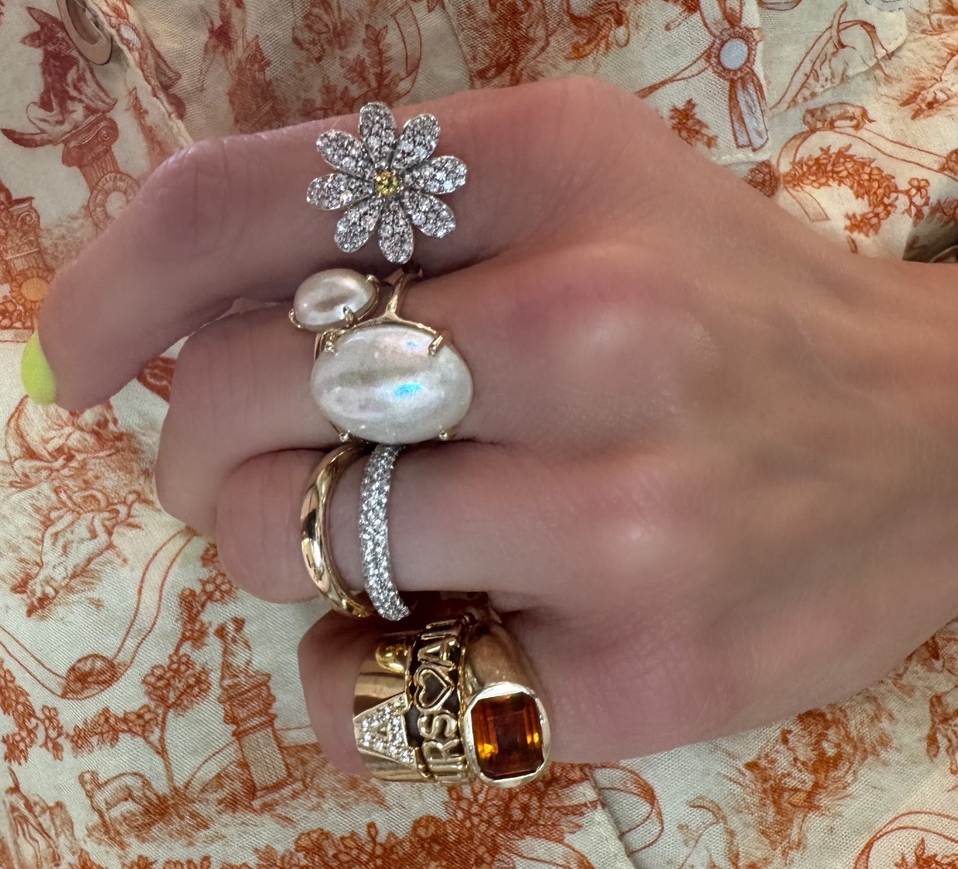 Small Circle or Oval Pearl Ring