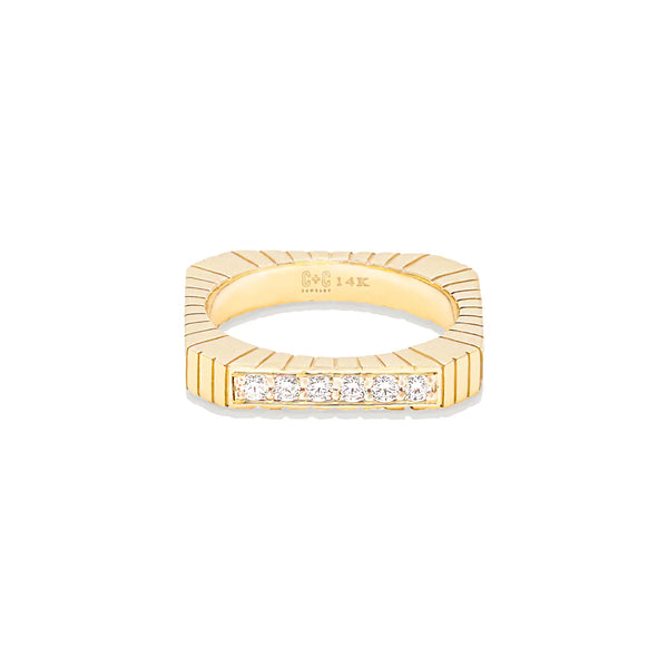 Spark Side Stone Etched Ring