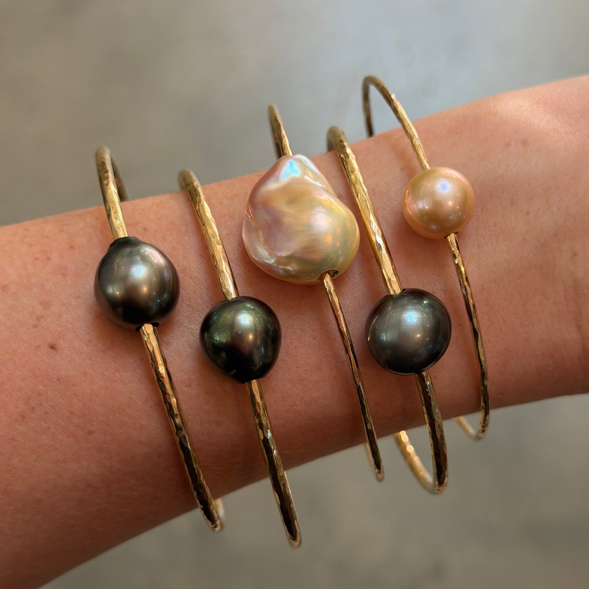 Standard Gold Filled Baroque Pearl Pounded Wire Bangle Bracelet