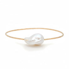 Standard Gold Filled Baroque Pearl Pounded Wire Bangle Bracelet