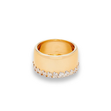 Bold Diamond & Gold Barrel Ring