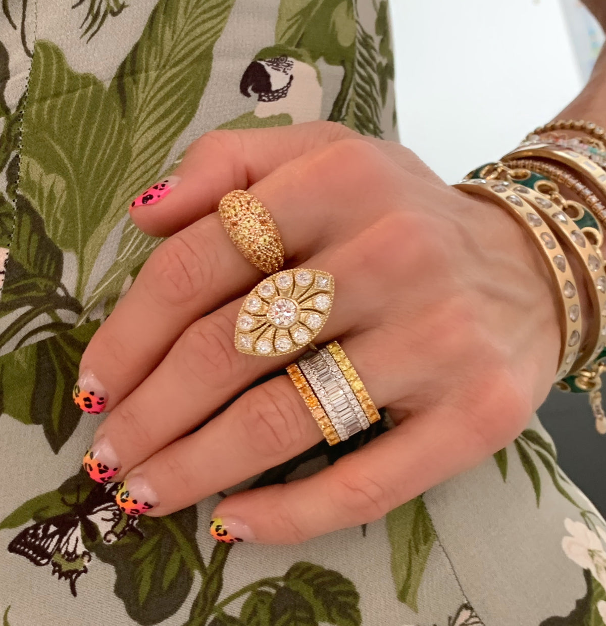  Ombré Sapphire Sunburst Cocktail Ring